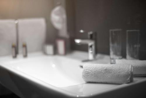 Best Western Plus Lakeside Hotel