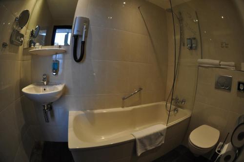Le Beau Rivage