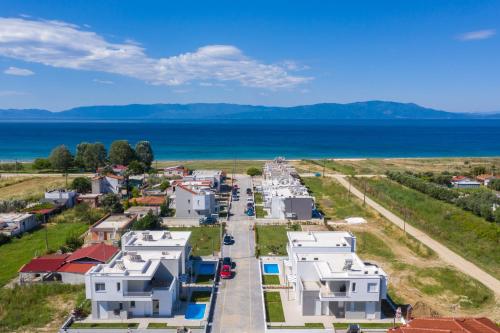 Thalassa Complex