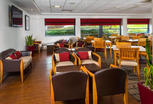 Holiday Inn Express Swansea - East