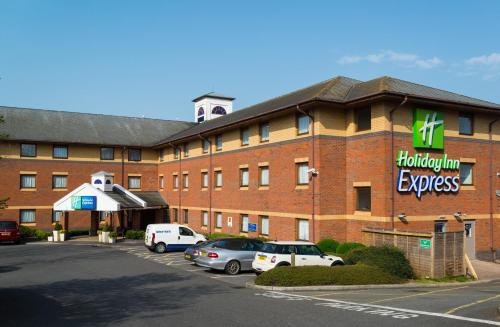 Holiday Inn Express Exeter East