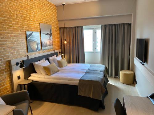 Skyline Airport Hotel