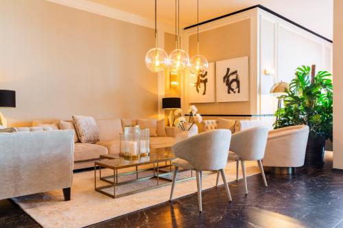 Andromeda & Thalassa