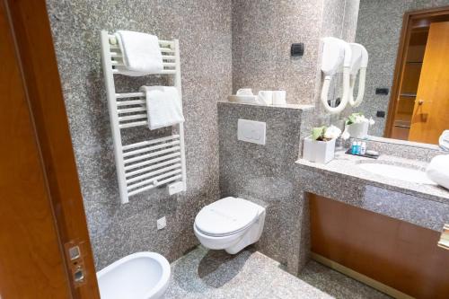Hôtel Goldstar Resort & Suites