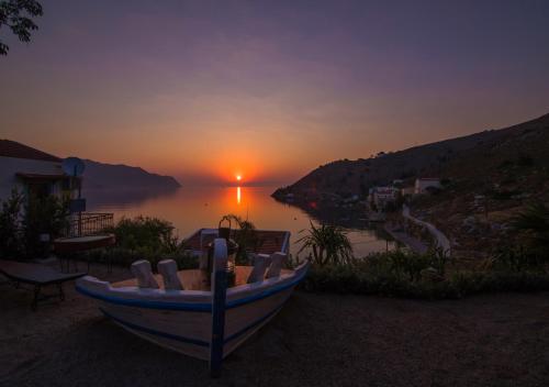 Niriides Hotel & Apartments