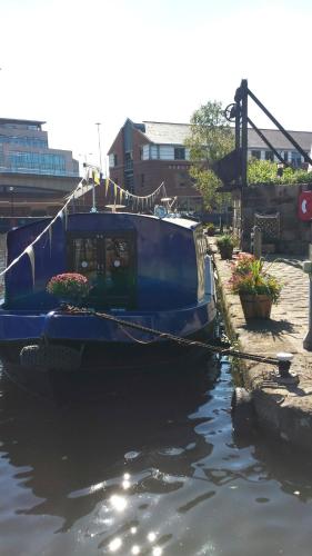 Houseboat Hotels - Hotel Boat