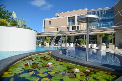 Aura Hotel