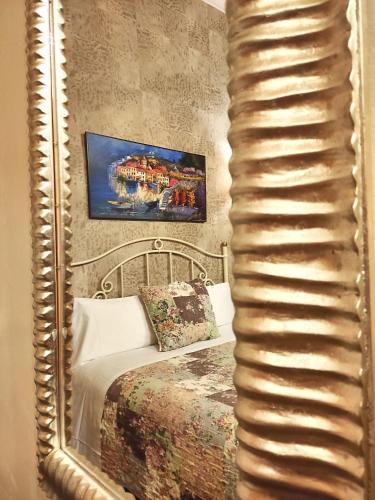 Hostal Orleans Barcelona