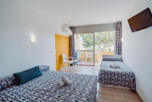 Alper Apartments