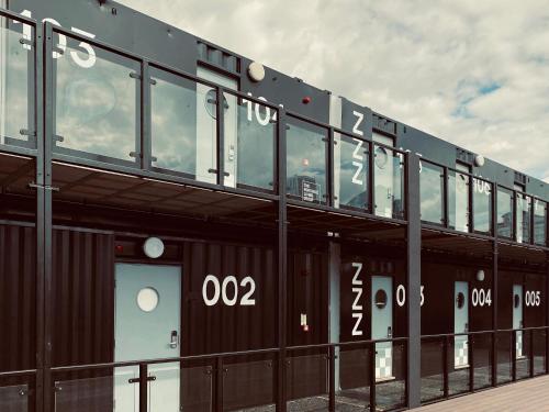 Snoozebox Stratford