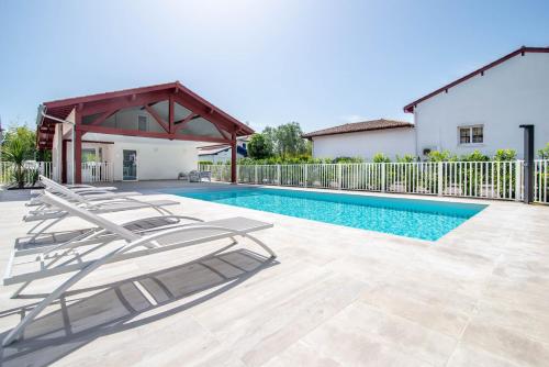 Residence Ker Enia Meubles De Tourisme