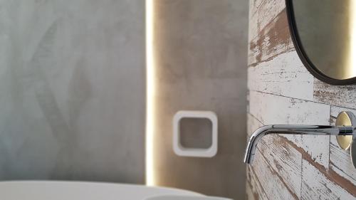 B&B Lekythos