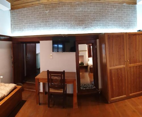 Astraka Guesthouse I