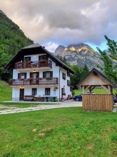 Apartments And Rooms Kravanja