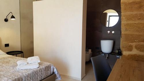 B&B Lekythos