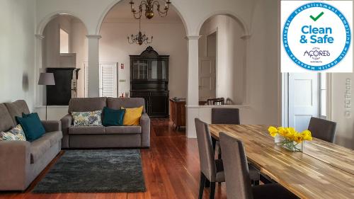 Ao Mercado Cc Guest House