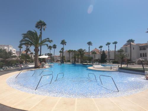 Apartamentos Golf Center Pueblo