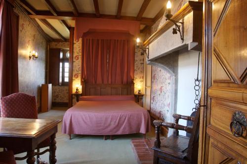 Hostellerie Du Vieux Pérouges