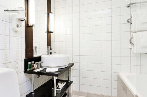 Elite Park Avenue Hotel