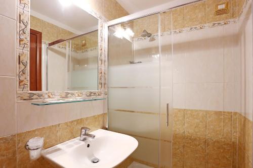 Adora Suite
