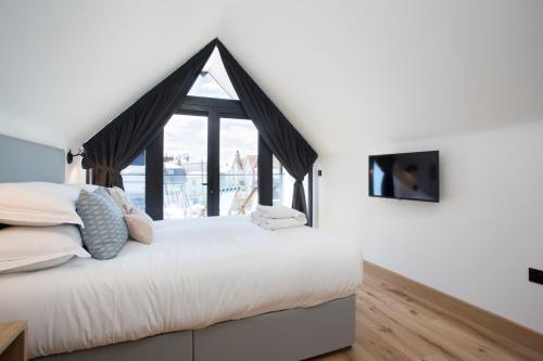 New Warehouse Holiday Lets