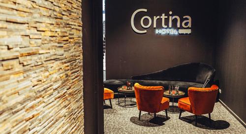 Salons Cortina