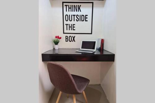 Cozy Space Near SM with Netflix and Fiber WiFi