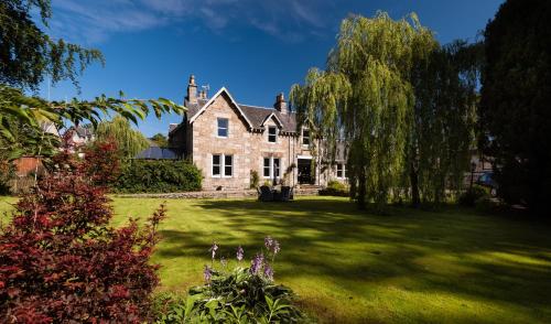 The Croft Na Coille Coach House