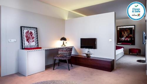 4615 Hotel