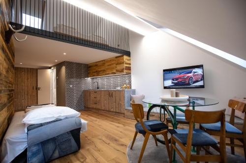 BeCycle Sustainable Stay and Travel