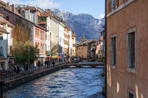 Les Loges Annecy Vieille Ville