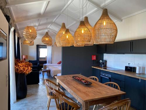 Luzz Me - Casas De Santa Barbara