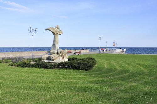 Sea Towers