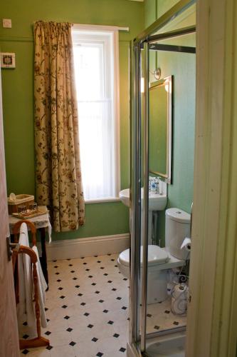 Holywell Guest House