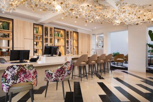 Hotel des Champs-Elysees