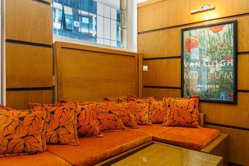 Avion Hotel