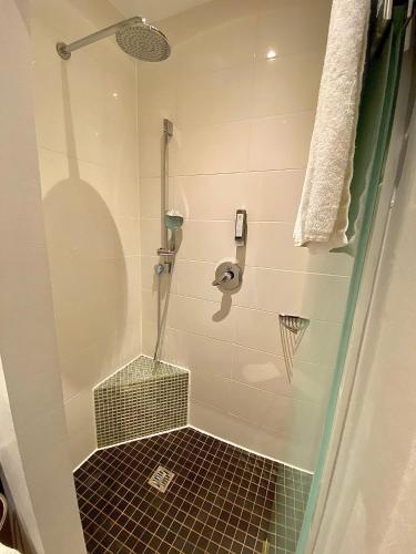 Das Nikolai Boutique