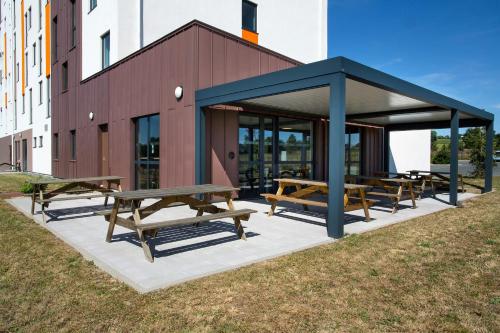 B&B Hotel LES HERBIERS