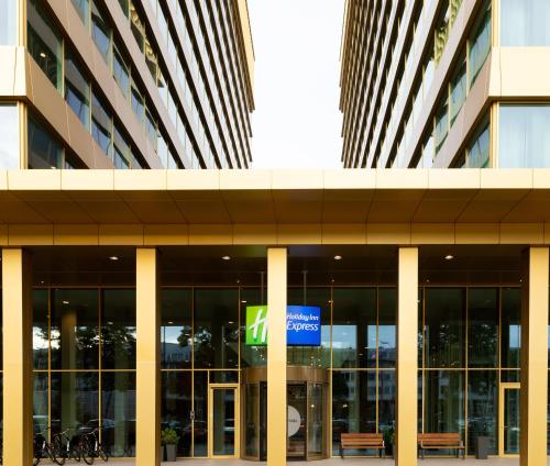 Holiday Inn Express Amsterdam - North Riverside