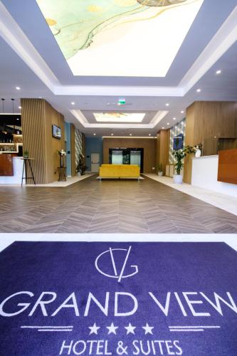 Grand View Hotel & Suites