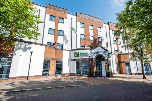 Holiday Inn Express Belfast City - Queen's Quarter