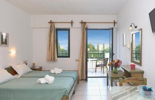 Dionysos Hotel Apartments & Studios