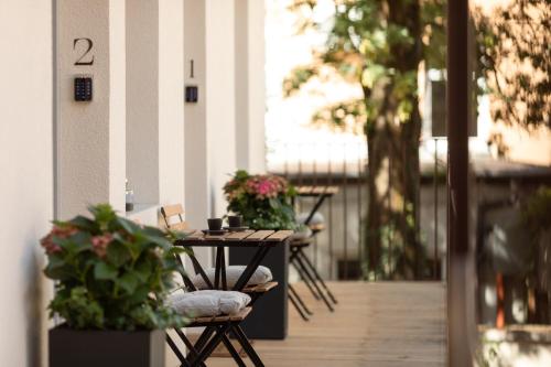 Gentry11 Rooms And More