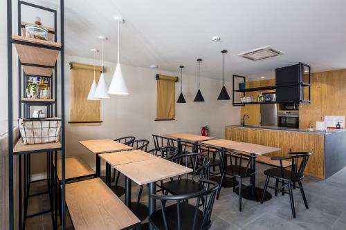 Gallery Hostel