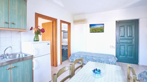 Dionysos Hotel Apartments & Studios