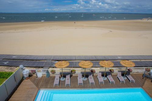 Arc-Hôtel sur Mer