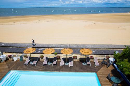 Arc-Hôtel sur Mer