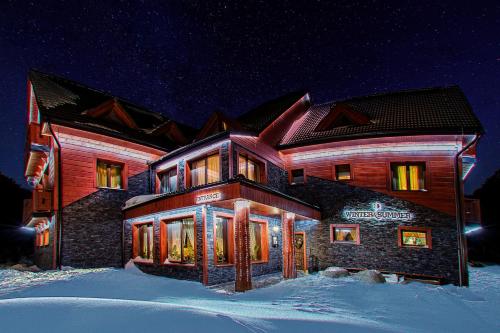 Winter & Summer Resort