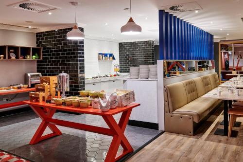 Holiday Inn Leeds - Garforth
