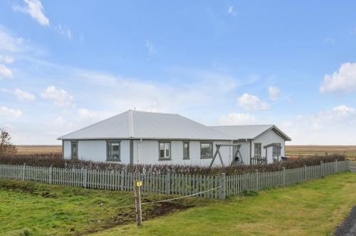 Vatnsholt - Guest House